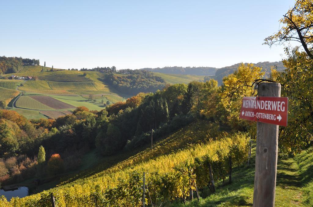 Weingut Koegl Bed and Breakfast Ratsch an der Weinstraße Εξωτερικό φωτογραφία